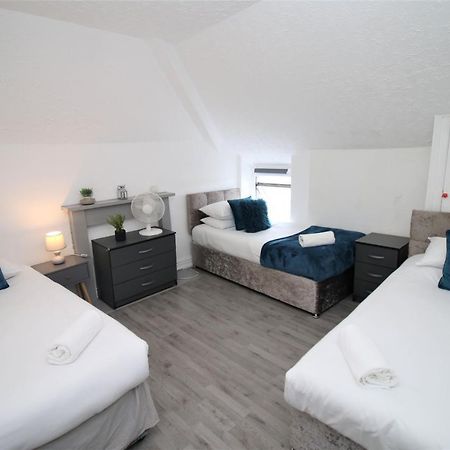 קארדיף Free Local Parking - Fast Wifi - Sleeps 10 Guests By Property Promise מראה חיצוני תמונה