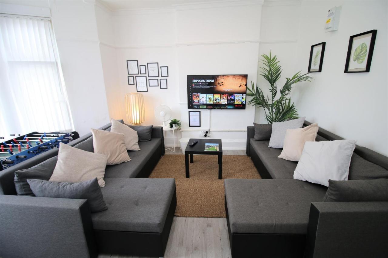 קארדיף Free Local Parking - Fast Wifi - Sleeps 10 Guests By Property Promise מראה חיצוני תמונה